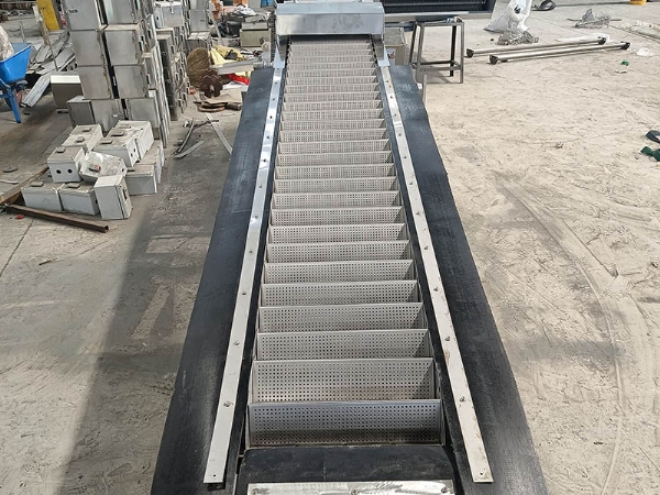 網(wǎng)板格柵機